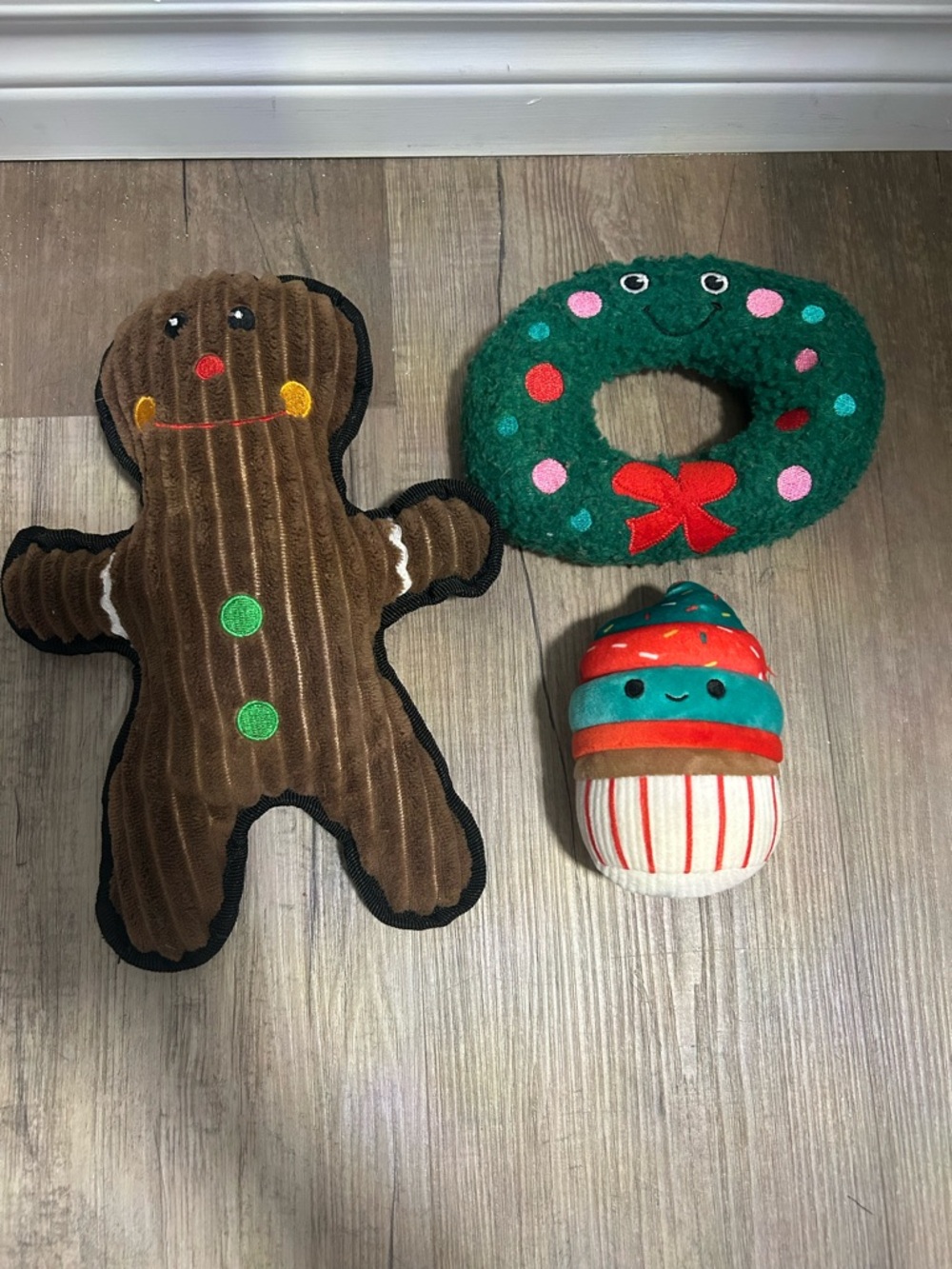 Plush Holiday Toy Set - Gingerbread, Wreath & Cupcake